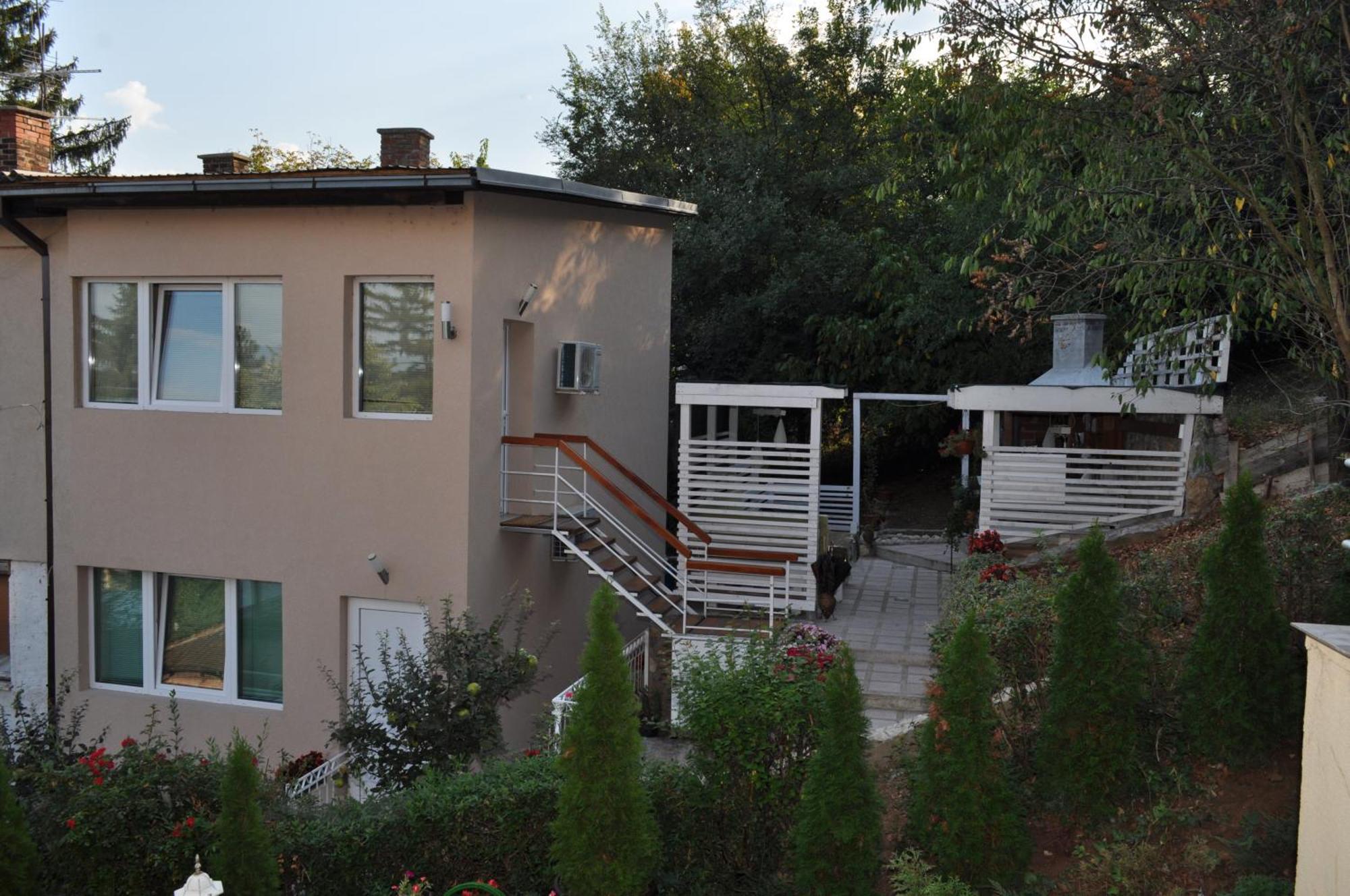 Studio Apartmani Pergolo Centar Soko Banja Luaran gambar