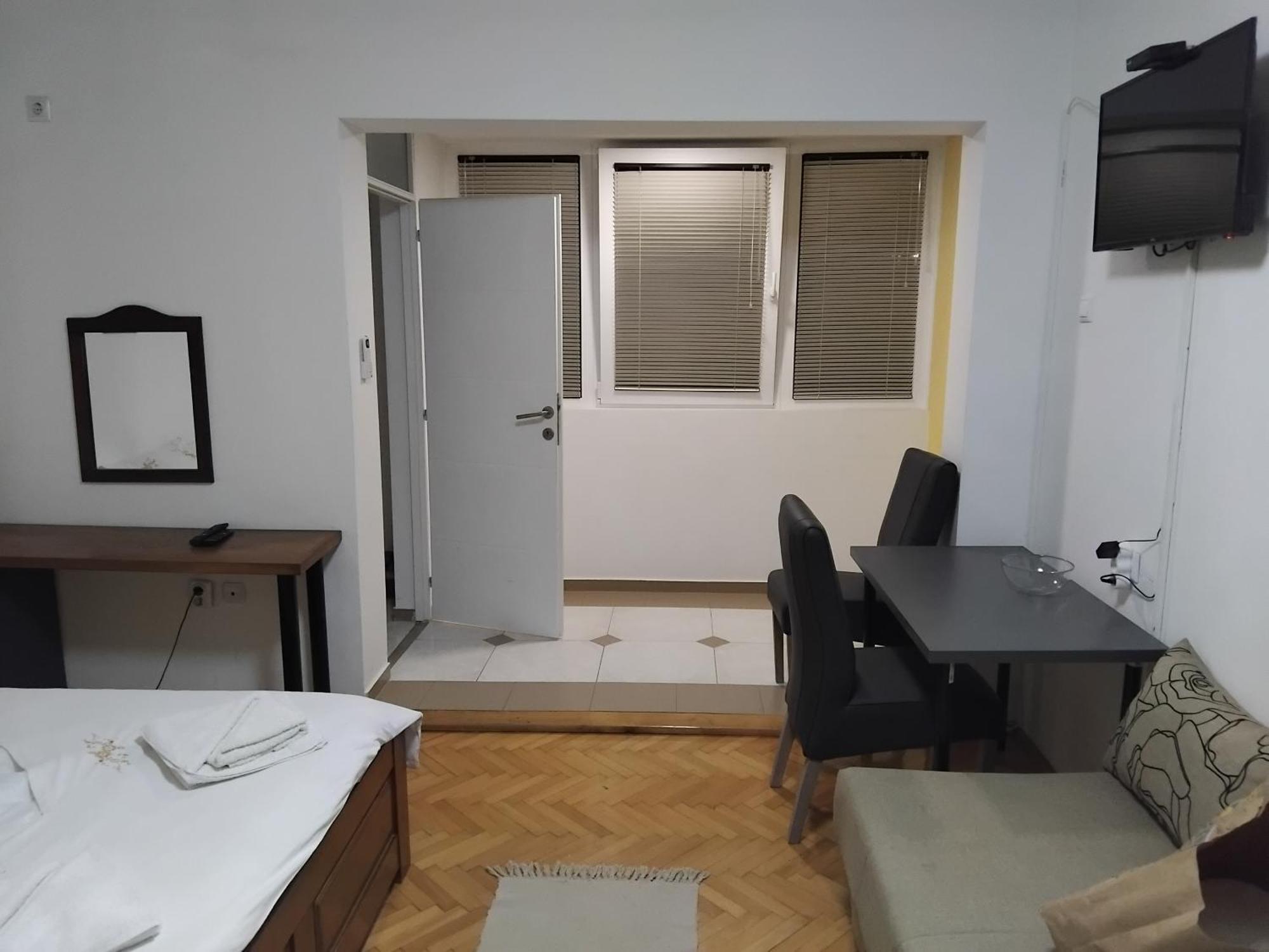 Studio Apartmani Pergolo Centar Soko Banja Luaran gambar